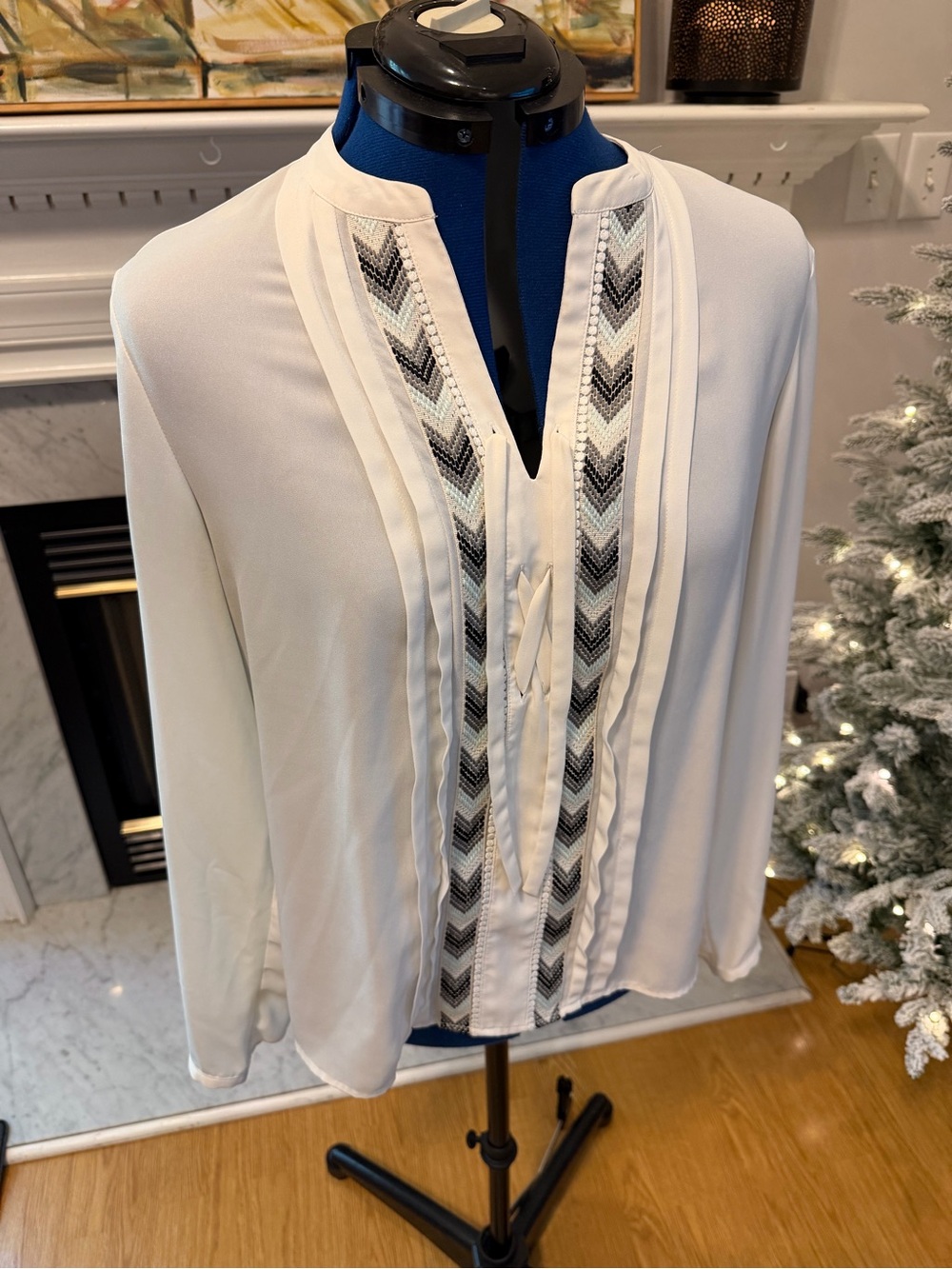The Limited (Original Store) long sleeve, faux tie, white, blouse, size L